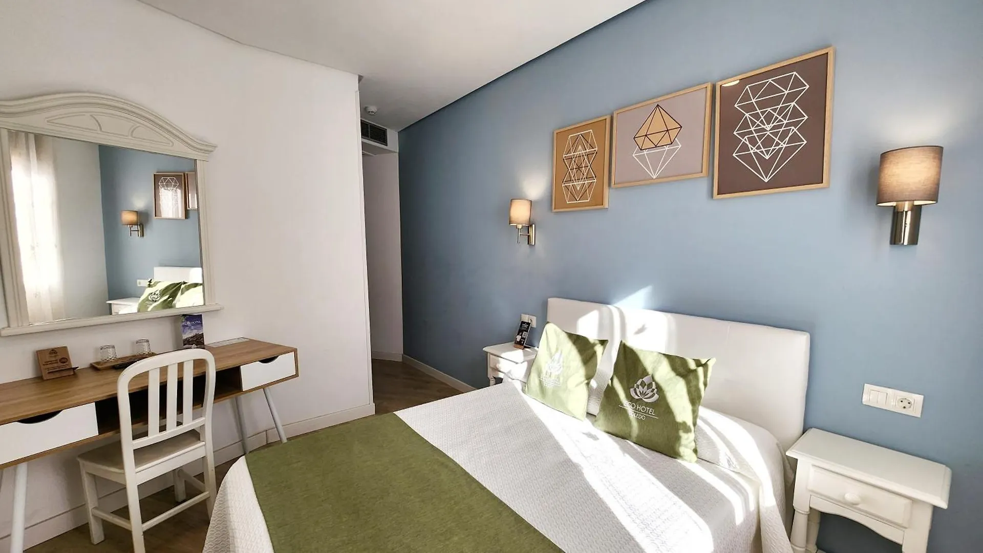 Eco Hotel Toledo 2*,